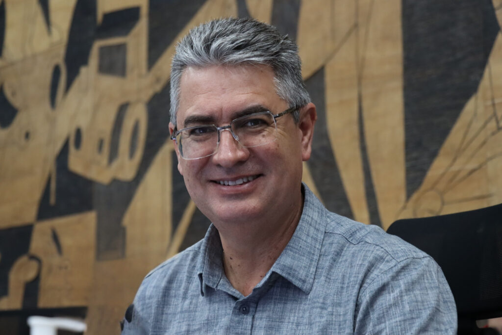 Julio Kuller, presidente da Câmara de PG, destaca novo aplicativo com acesso à decisões do Legislativo