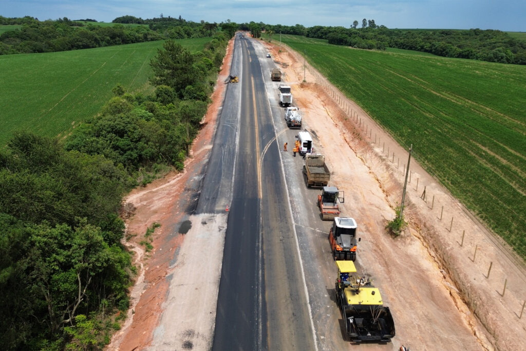 Restauração da PR-151 entre Ponta Grossa e Palmeira