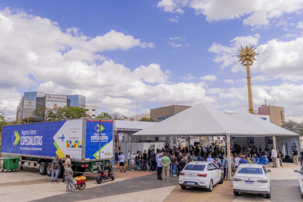 Carretas da Oftalmologia já somam 3,7 mil atendimentos em Ponta Grossa
