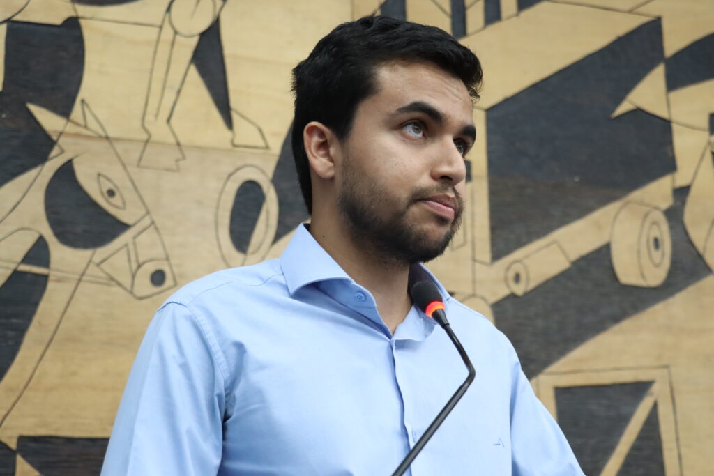 Conselho denuncia serviços do Clinicão na Tribuna Livre da Câmara de PG