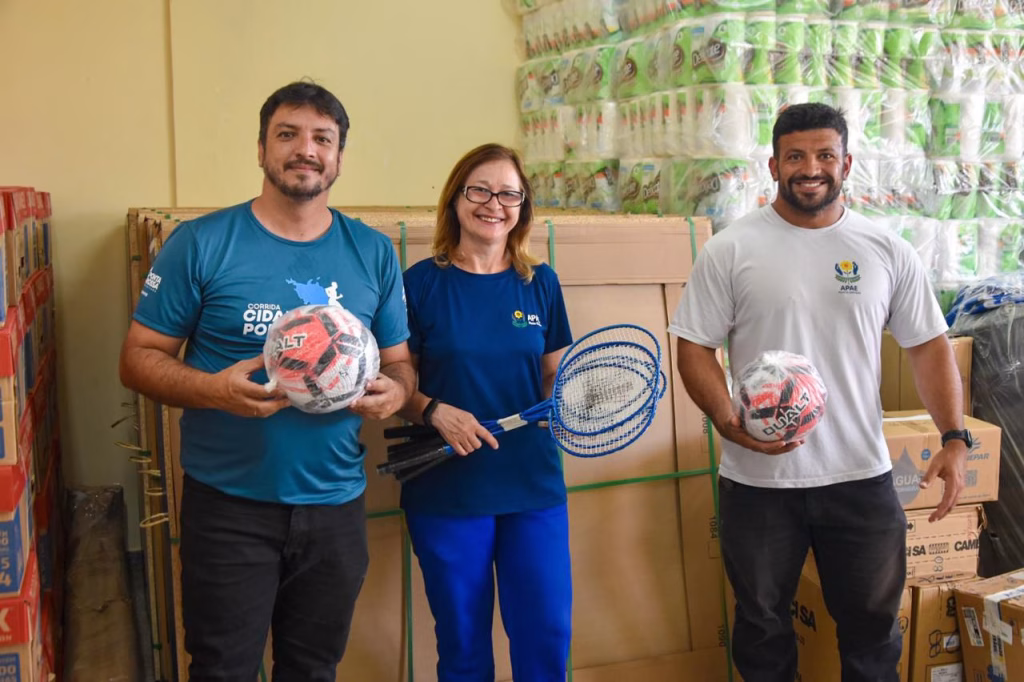 Instituições PcD de Ponta Grossa recebem materiais esportivos