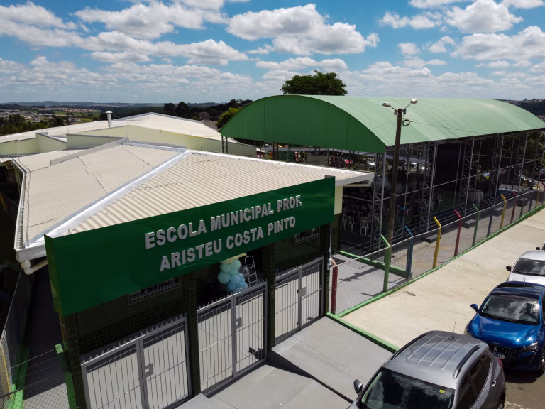 Prefeitura conclui obras de modernização e ampliação em escola da Ronda