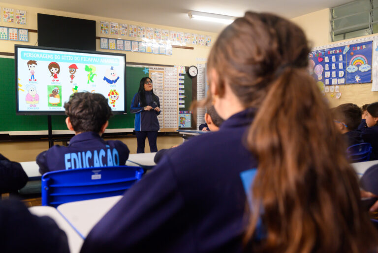 Ponta Grossa oficializa reajuste do piso nacional dos Professores em 0,37%