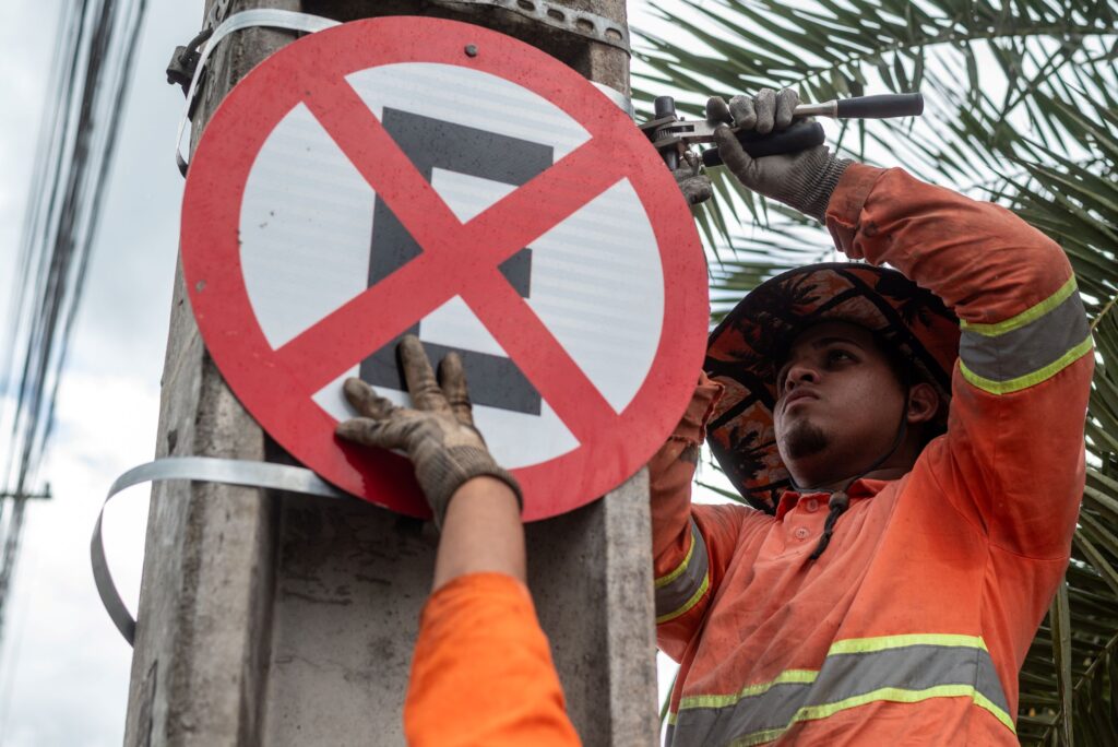 Ponta Grossa amplia sinalização viária da cidade