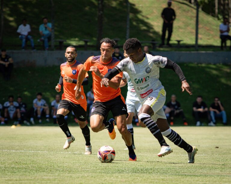 Por que Edwin segue fora do Operário mesmo tendo treinado como titular?