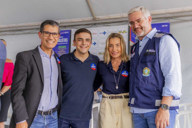 Carreta Oftalmológica em PG tem apoio do HU-UEPG