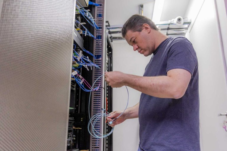 Anel de Conectividade: UEPG inicia conexões de projeto que ligará 26 cidades do Paraná