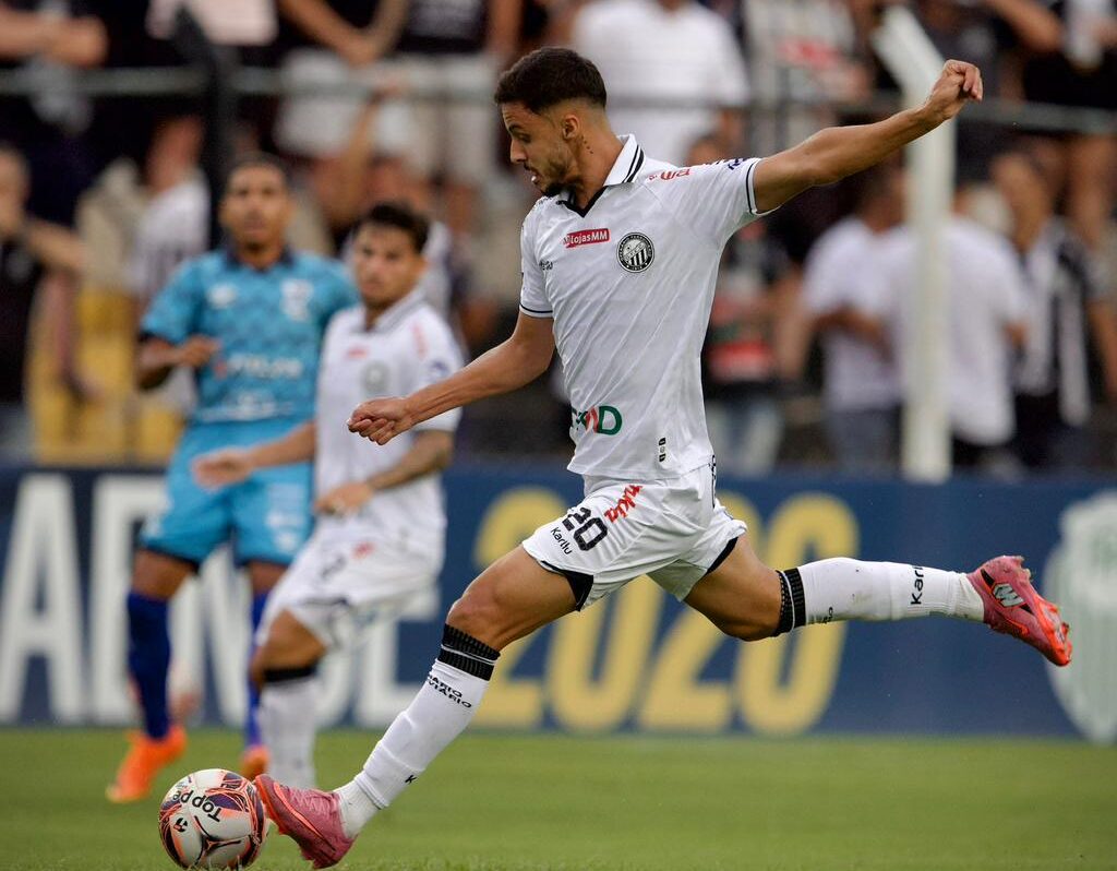 Operário vence o Azuriz no Germano Krüger pelas quartas do Paranaense, com Vinícius Diniz como destaque