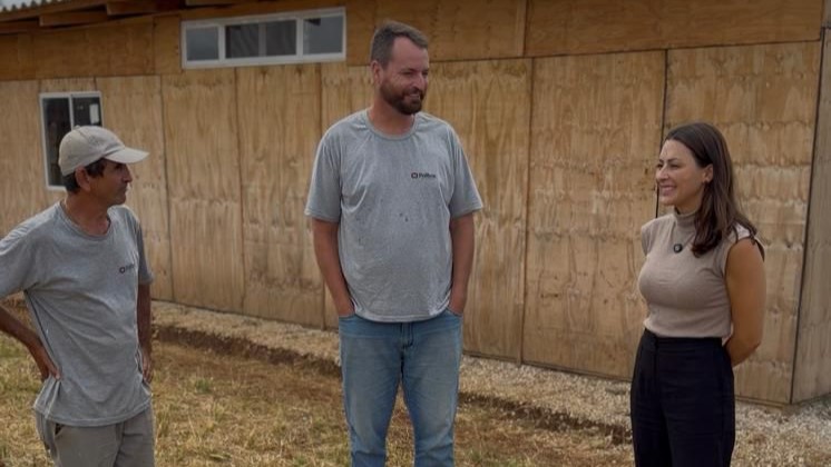 Após cobrança de moradores, Mabel fiscaliza obras de colégio estadual no Los Angeles em PG