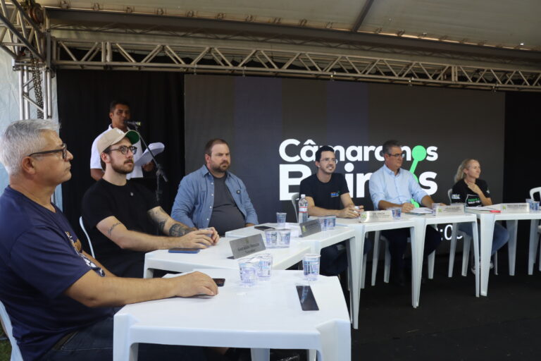 Câmara nos Bairros ouve demandas e homenageia moradores do Rio Verde