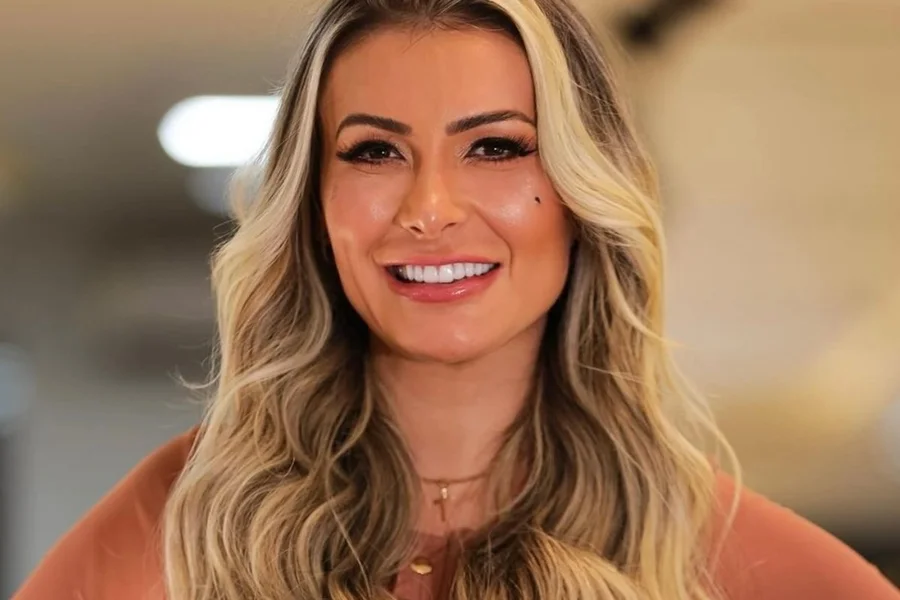 Operário Andressa Urach